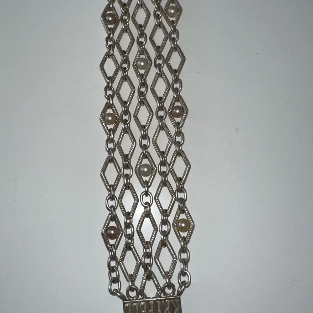 Beautiful Charles Krypell sterling silver and pearl bracelet with 14k accents. - Picture 2 of 6